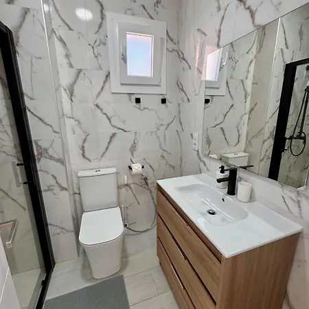 Estudio Playa La Misericordia Apartment *